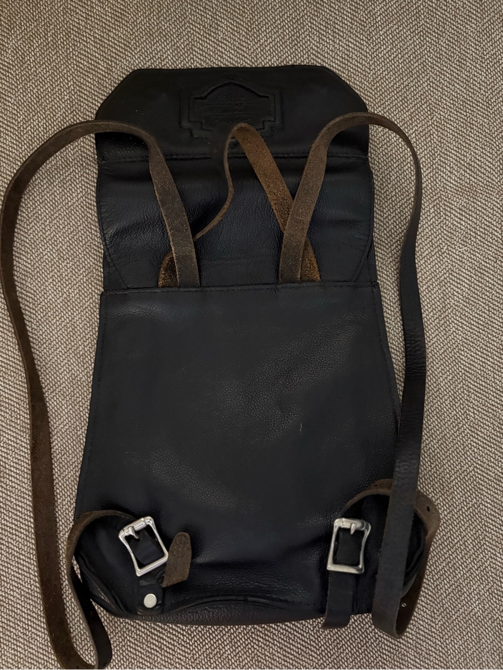 Harley-Davidson Black Leather Messenger Bag with Embossed Shield - Picture 2 of 4